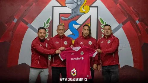 Arturo Sanhueza vuelve al fútbol: Será parte de Deportes La Serena