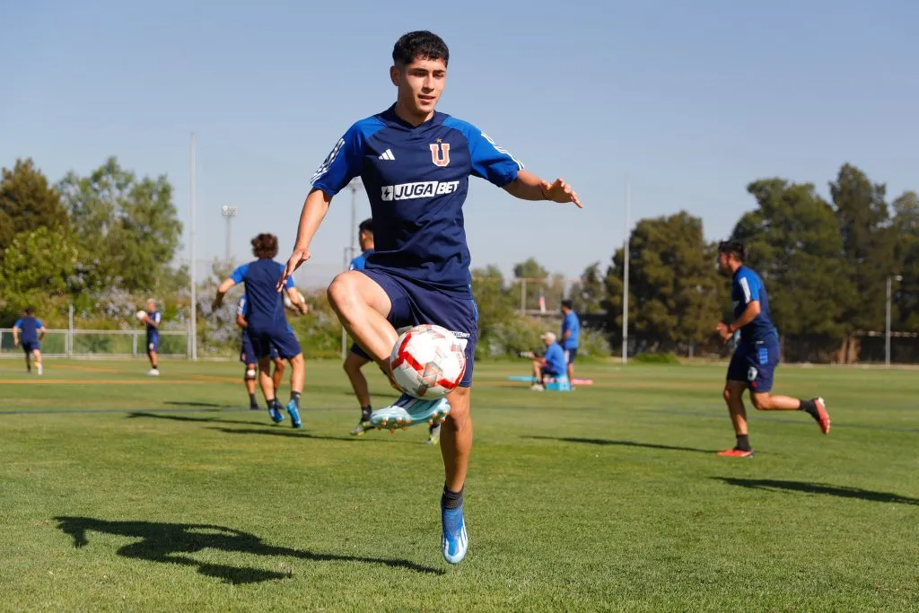 Se espera el debut de muchos de los refuerzos azules. Foto: U. de Chile.