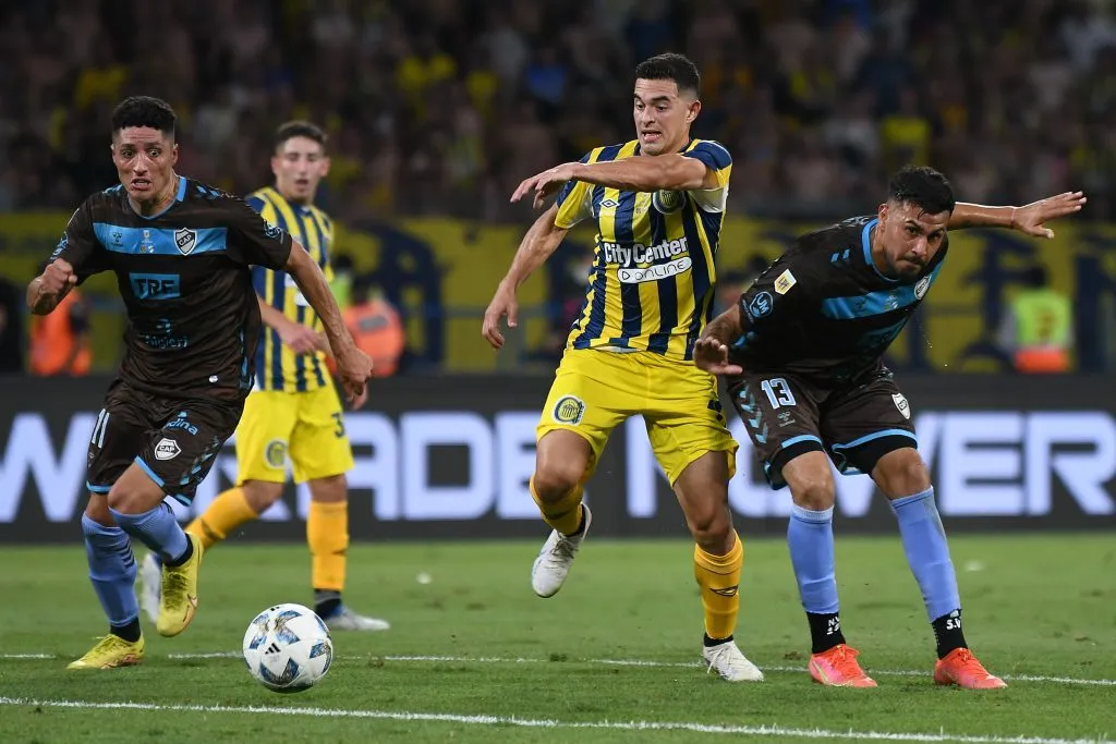 Maximiliano Lovera hizo una gran jugada personal antes de anotarle a Platense en la final de la Copa de la Liga. (Joaquín Camiletti/Getty Images).