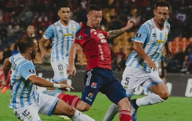 El delantero viene de jugar en Independiente de Santa Fe de Colombia.