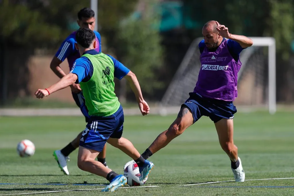 Marcelo Díaz puede tener su regreso oficial con la camiseta azul. Foto: U. de Chile