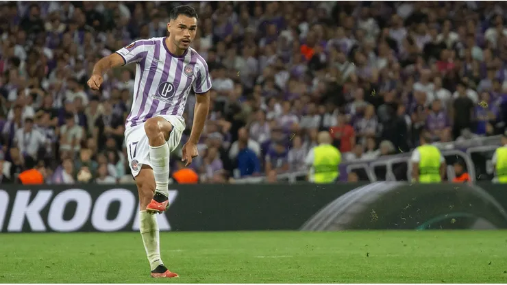 Gabriel Suazo le da una mano a su equipo para acabar mala racha en Francia.