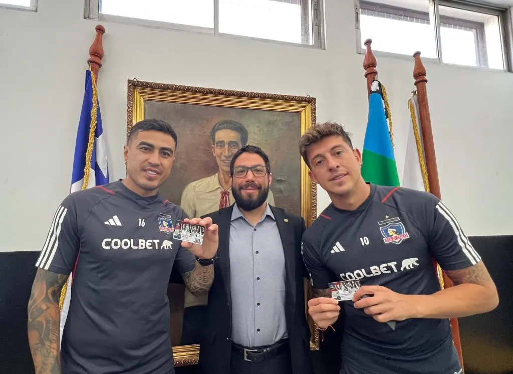 Hace pocos días, Pablo Parra y Darío Lezcano se hicieron socios del Club Social y Deportivo | Twitter: Matías Camacho.