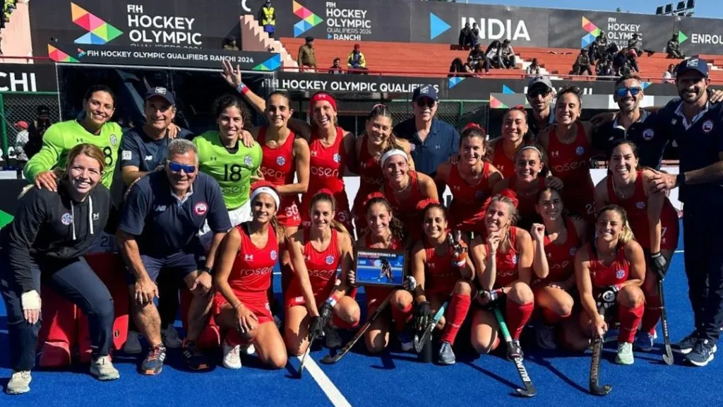 Las Diablas comenzaron con derrota en el Preolímpico de Hockey Césped. | Foto: Instagram Diego Amoroso