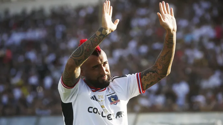 Arturo Vidal está muy cerca de volver a Colo Colo.