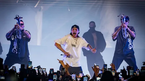 Peso Pluma en Chile.