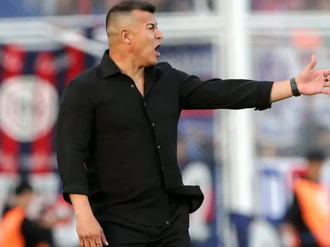 Almirón da su receta para fichar refuerzos en pretemporada
