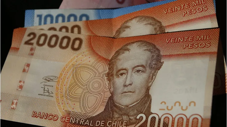 Este 2024 se espera que el sueldo mínimo alcance los $500.000.
