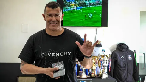 Almirón se hizo socio de Colo Colo