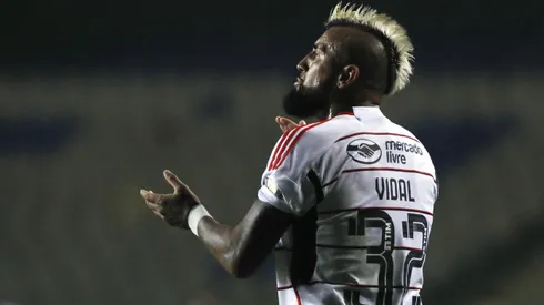 Arturo Vidal quedó de responder a una propuesta del América de Cali.