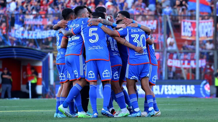 Universidad de Chile todavía busca un goleador.