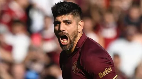 El delantero marcó 14 goles en el último torneo por Lanús.