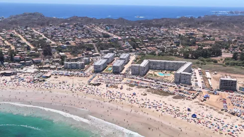 La Ruta 5 Norte es el punto de conexión entre Los Molles y el resto del país.