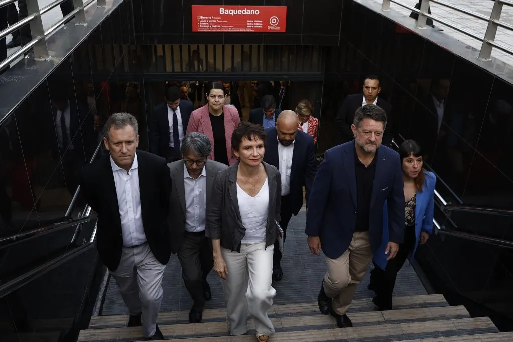 Santiago, 9 de enero de 2024
Autoridades realizan la reapertura de acceso a la estacion Baquedano Linea 1

Dragomir Yankovic/Aton Chile