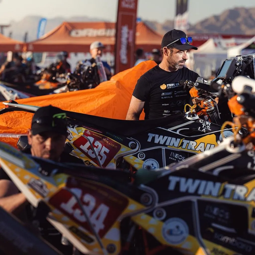 Carles Falcón antes de su debut en Dakar 2024 | Instagram/Actiongraphers