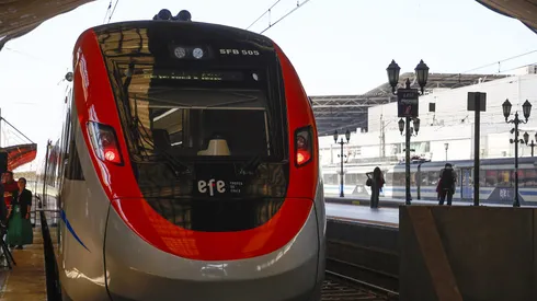 EFE lanza la venta de boletos para los nuevos trenes bimodales de larga distancia.