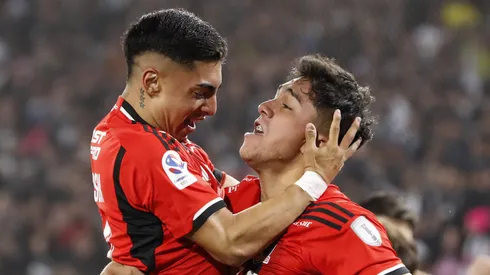 Jordhy Thompson se muestra constantemente activo en sus redes