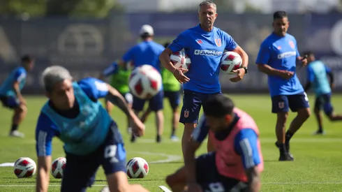 Gustavo Álvarez ya dirigió su primer entrenamiento como nuevo técnico de la U.