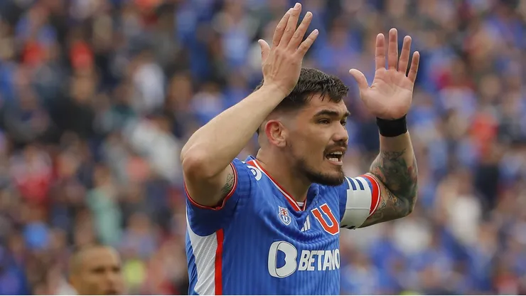 Luis Casanova sigue negociando su renovación en la U.