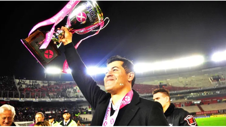 Almirón solo pudo ser campeón con Lanús en su carrera como DT.