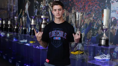 Franco Calderón se transformó en el quinto refuerzo azul.