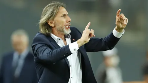 El argentino se estrena en marzo con la Roja.