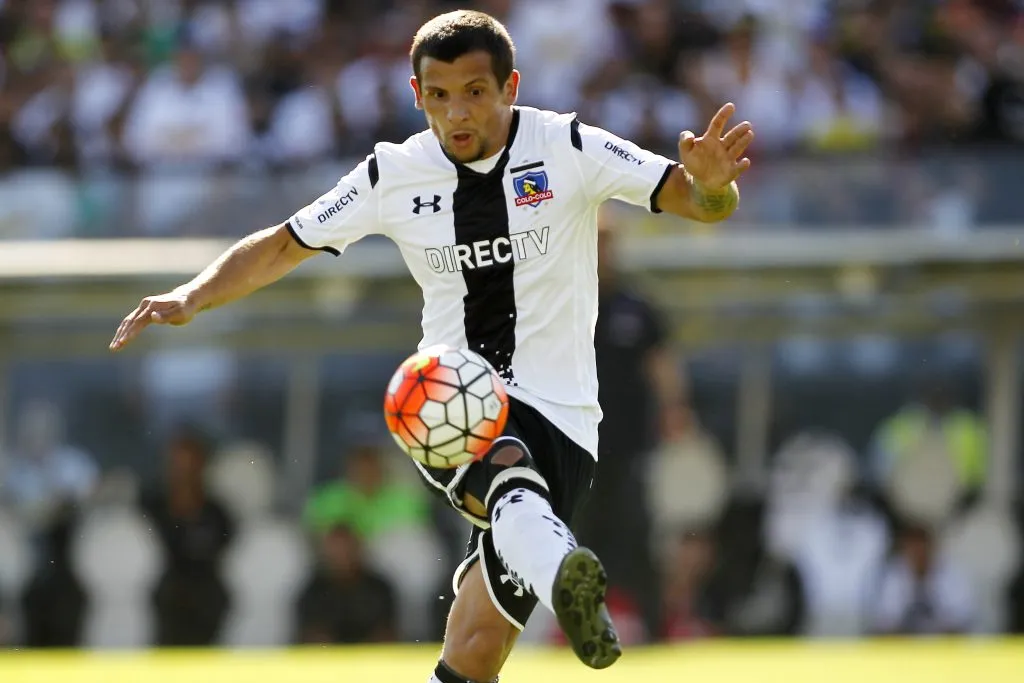 Emiliano Vecchio fue parte del plantel de Colo Colo que logró la anhelada estrella 30. (Marcelo Hernández/Photosport).