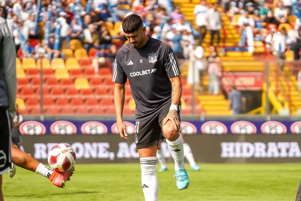 Matias de los Santos jugó lesionado, debió ser operado y no fue inscrito en Colo Colo en la segunda parte del 2023. Foto: Guille Salazar, RedGol.