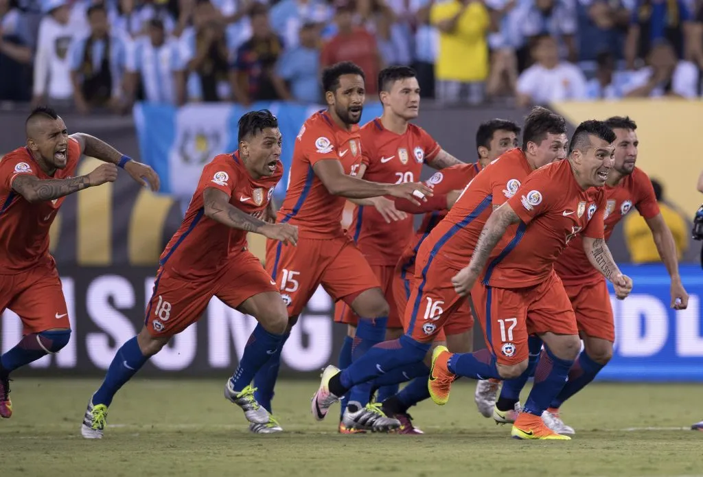 Jean Beausejour y Nicolás Castillo fueron campeones de América con la Roja en 2016. (Mexsport/Photosport).