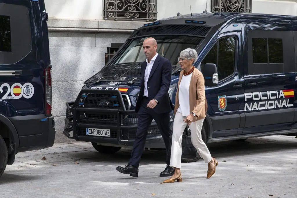 Luis Rubiales ha tenido que comparecer, luego de ser acusado por el beso a Jenni Hermoso que dio la vuelta al mundo | Getty Images