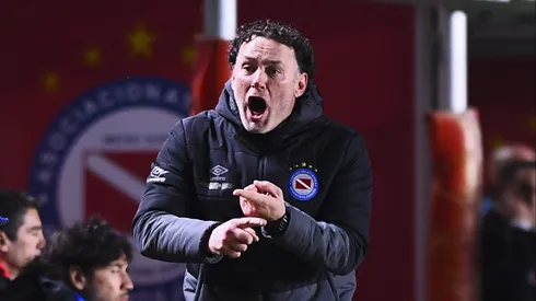 Gabriel Milito es uno de los candidatos para dirigir a la selección chilena.