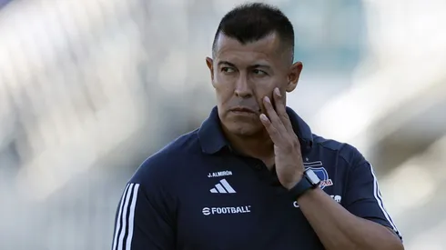 Jorge Almirón fue criticado y comparado con su predecesor.