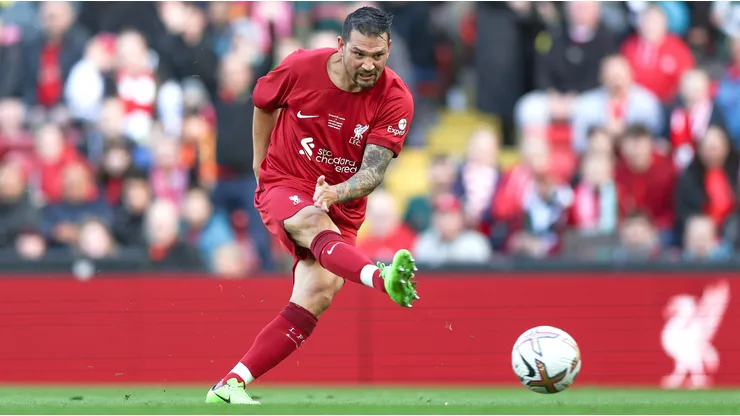 Mark González representará a Chile en duelo de leyendas del Liverpool.