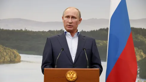 Vladimir Putin amenaza con armas nucleares a Occidente