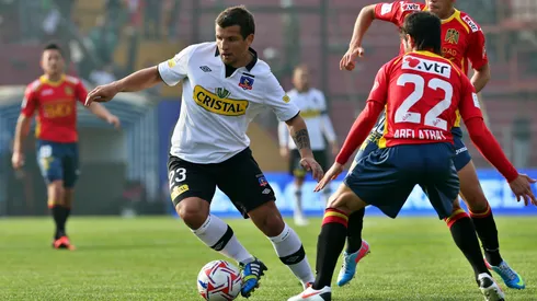 Vecchio descartó jugar para atrás en el Cacique ante Unión Española.