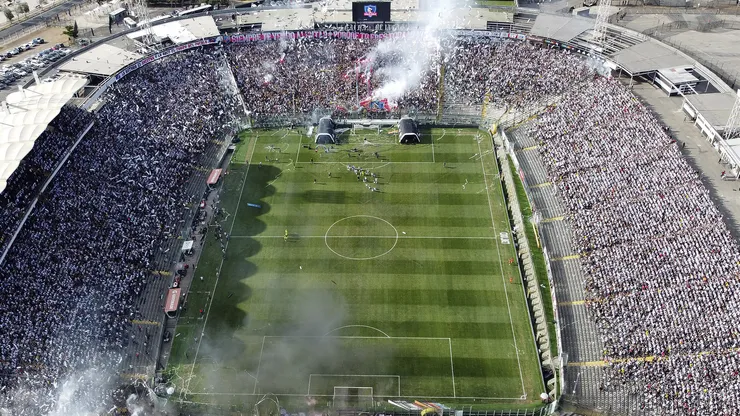 Preocupación por la cancha del estadio Monumental en la previa del Colo Colo-Godoy Cruz.