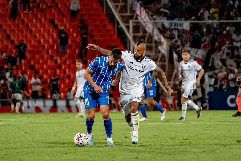 Colo Colo venció por 1-0 a Godoy Cruz en Mendoza. Foto: Guille Salazar / Redgol.