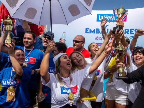 Bomberos derrotan en fútbol playa a los famosos de Festival