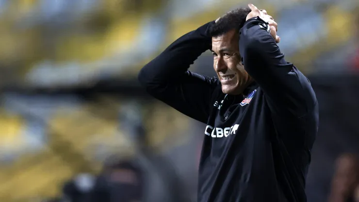 Jorge Almirón tuvo una dura crítica en contra de la autoridad.