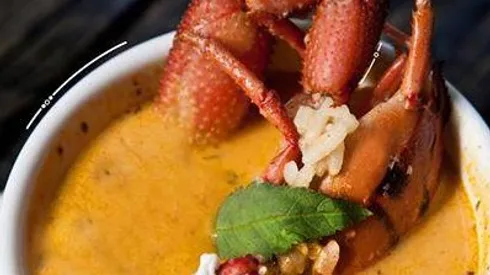 Chupe de camarones peruano paso a paso.