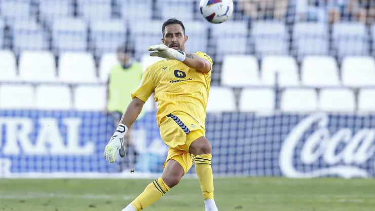 Claudio Bravo ha dado la pelea para volver a jugar en Betis.