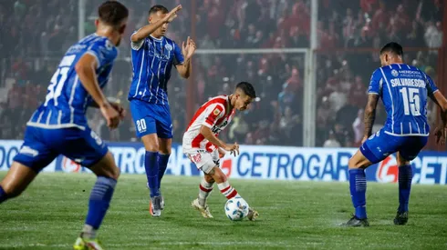 Godoy Cruz superó a Instituto de Córdoba como visitante en la 7° jornada del Grupo B de la Copa de la Liga en Argentina.