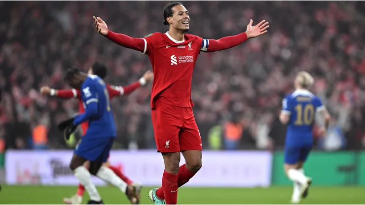 Virgil Van Dijk le dio al Liverpool el triunfo ante Chelsea en la final de EFL Cup.