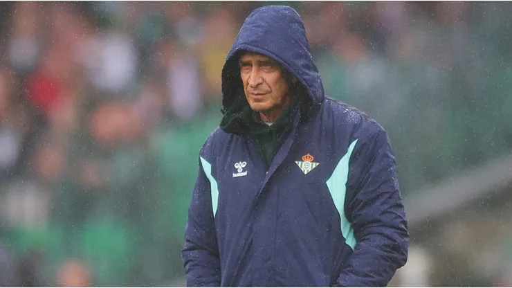 Manuel Pellegrini volvió a los triunfos tras eliminación en Conference League.