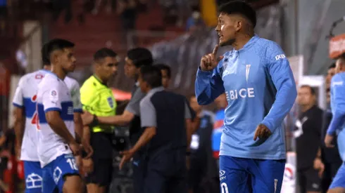 Momentos de furia vivió Nicolás Castillo ante Ñublense.