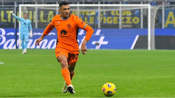 Alexis Sánchez sigue en el Inter de Milán, algo que no le agrada a Gareca.