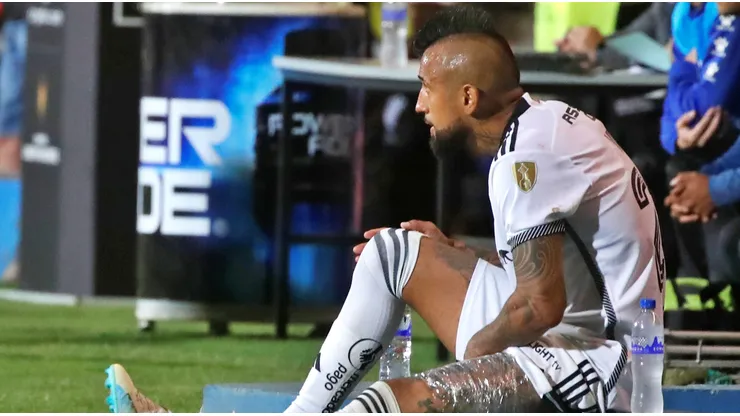 Arturo Vidal salió por lesión promediando el segundo tiempo.