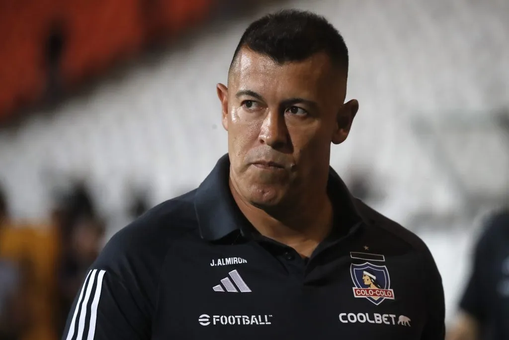 Jorge Almirón tuvo un especial duelo ante Godoy Cruz, cuadro que dirigió en Argentina. (Jonnathan Oyarzun/Photosport).