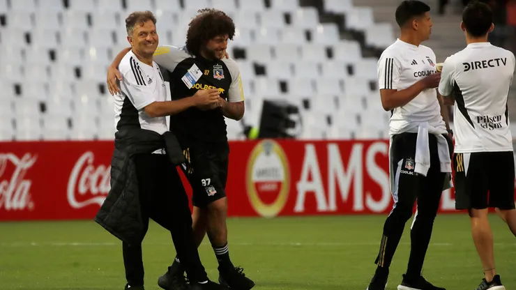 Aníbal Mosa y el Peluca Falcón ríen en Mendoza.
(Jonnathan Oyarzun/Photosport).