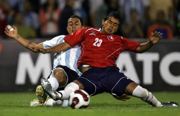 Vidal y su particular partido. Foto: Partidos de La Roja.